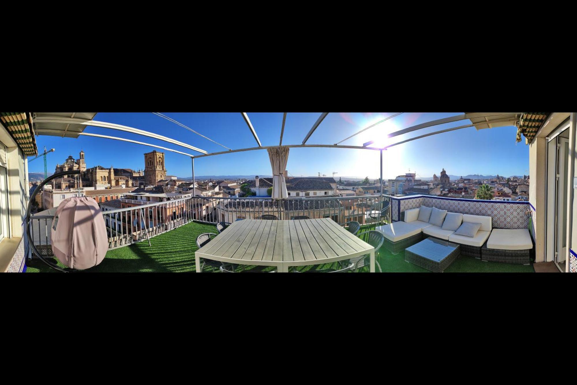 Apartmán Atico Panorama Catedral Granada Exteriér fotografie