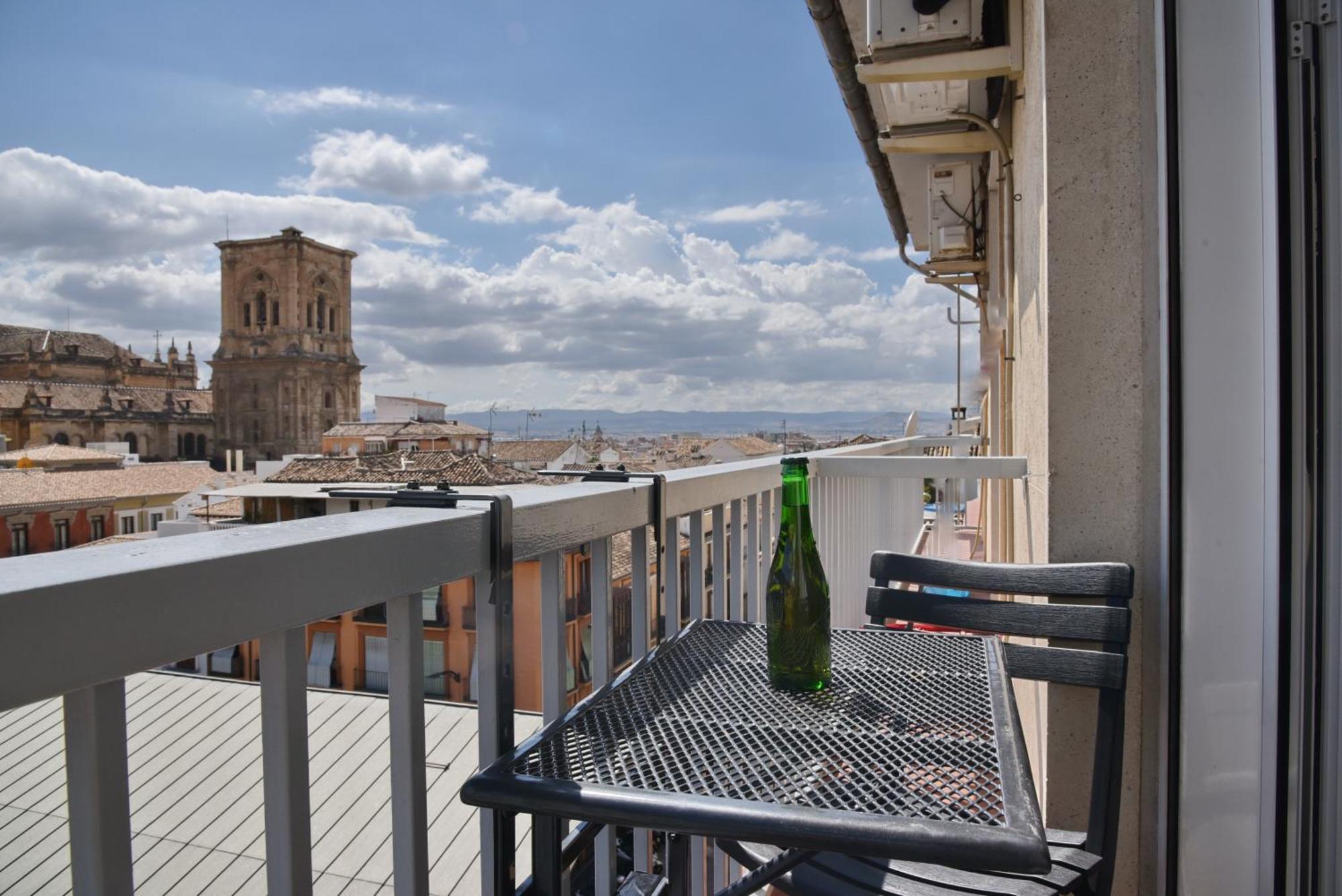 Apartmán Atico Panorama Catedral Granada Exteriér fotografie